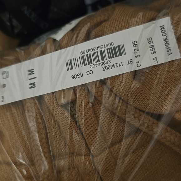 Pink VS full zip hoodie size mediam new with tags - Picture 9 of 9